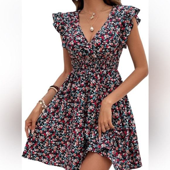 NWOT Abercrombie and Fitch Floral Ruffle V-Neck Dress - Picture 1 of 5